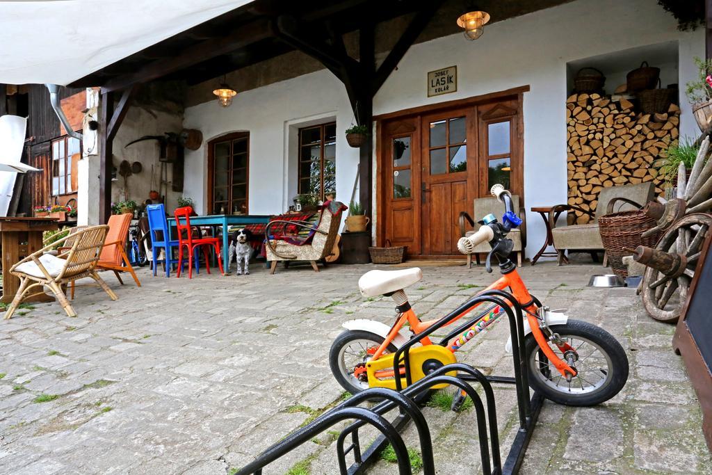 Penzion U Lasíků Unetice Exterior foto